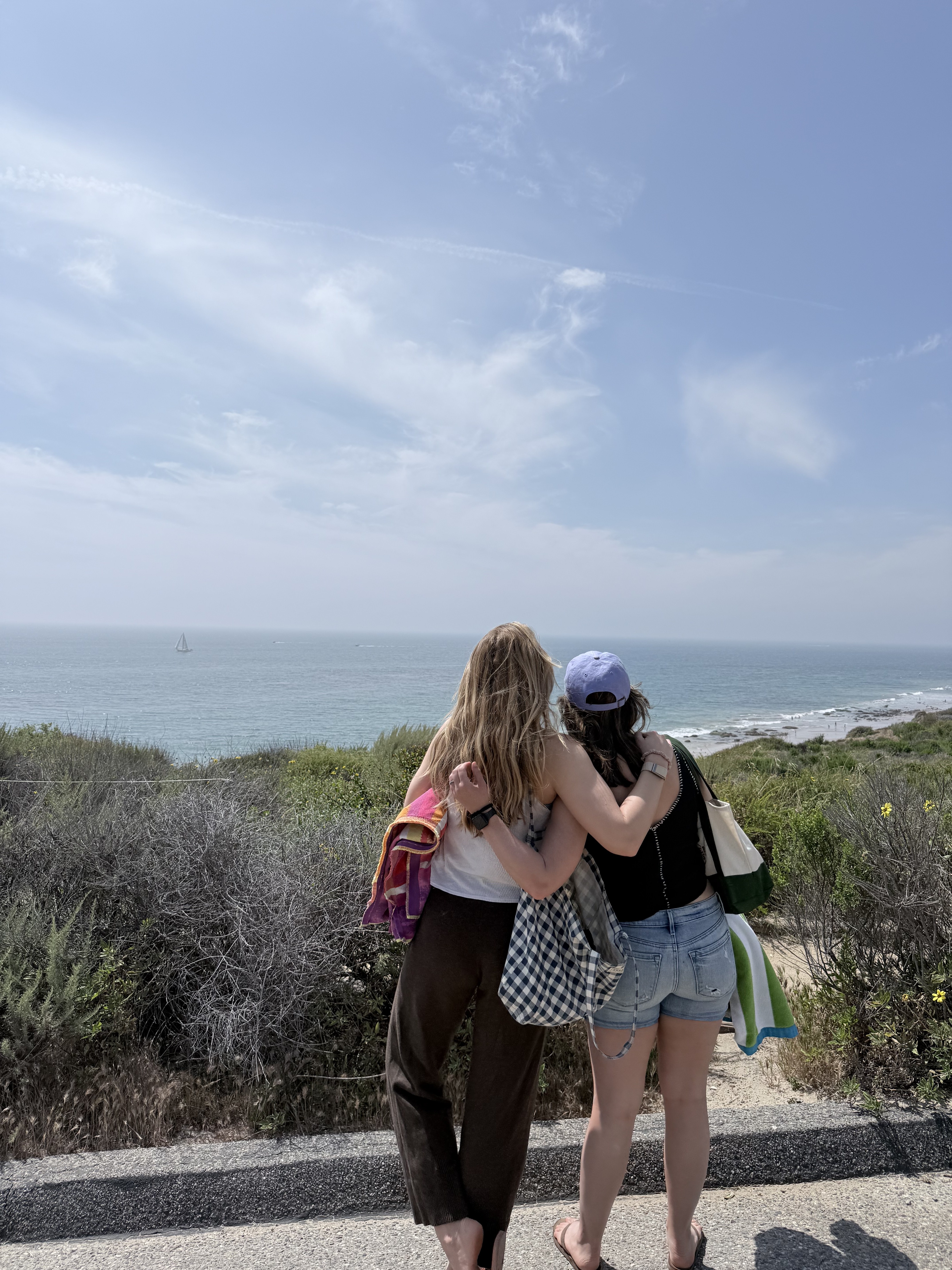 Friends overlooking the ocean, Central Coast