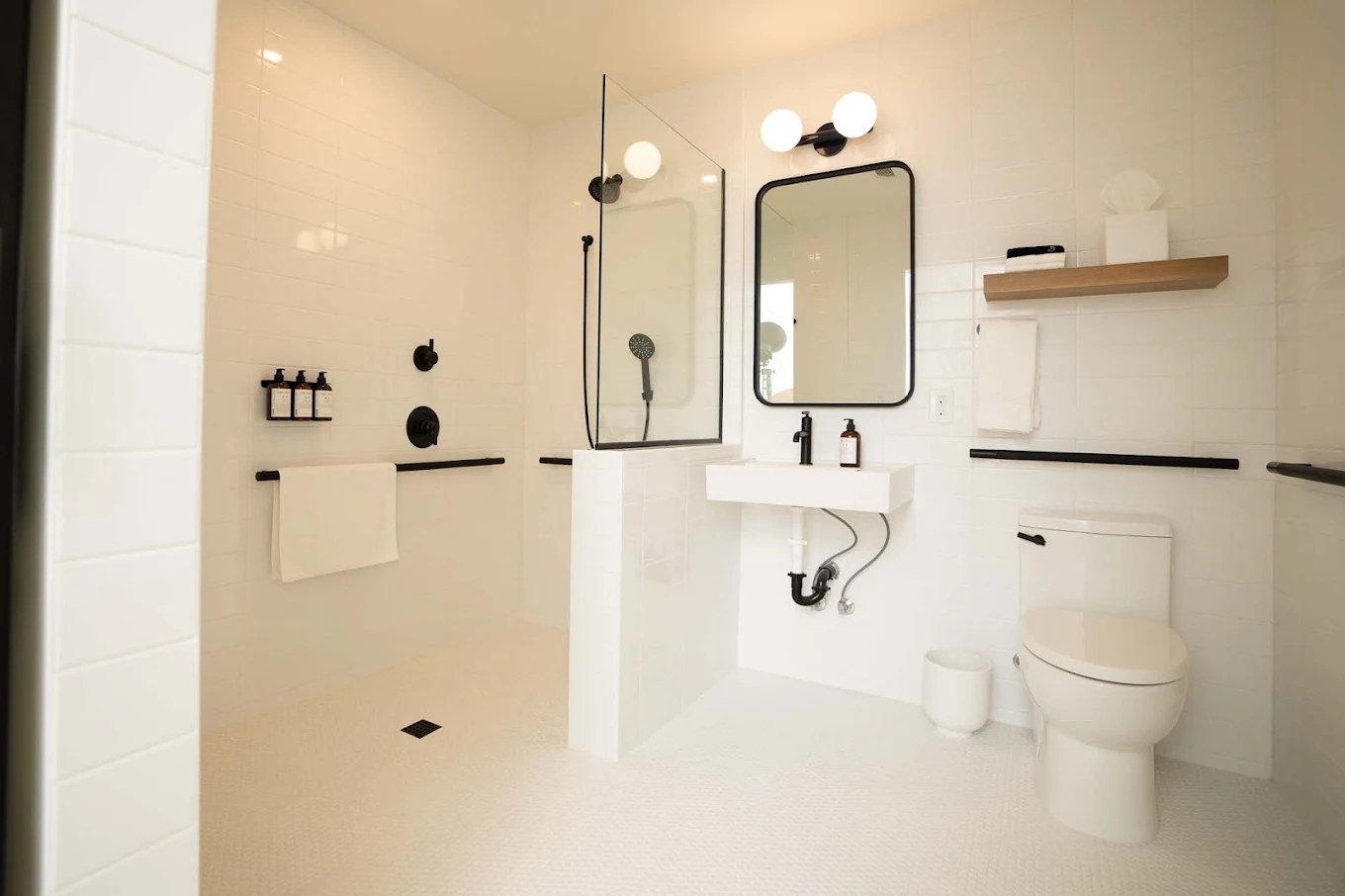 Bathroom, The Pacific Motel